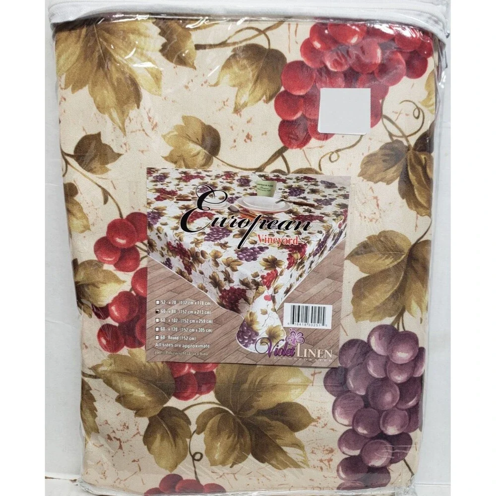 1 Printed Fabric Tablecloth, 60